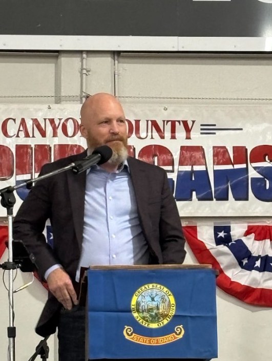 Senator Lenney at the Canyon County Republicans podium